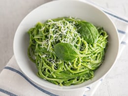 Watch: This Easy Green Spinach Pasta Recipe Combines Health And Taste In One Plate Watch: This Easy Green Spinach Pasta Recipe Combines Health And Taste In One Plate