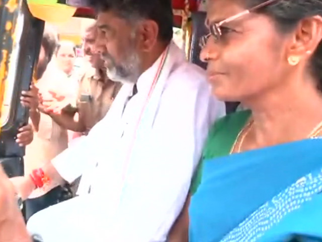 Watch: Karnataka Congress Chief DK Shivakumar Drives Auto Rickshaw
