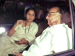 आपकी सरकार ने ही शरद पवार को पद्म विभूषण दिया: सुप्रिया सुले का पीएम मोदी पर पलटवार आपकी सरकार ने ही शरद पवार को पद्म विभूषण दिया: सुप्रिया सुले का पीएम मोदी पर पलटवार