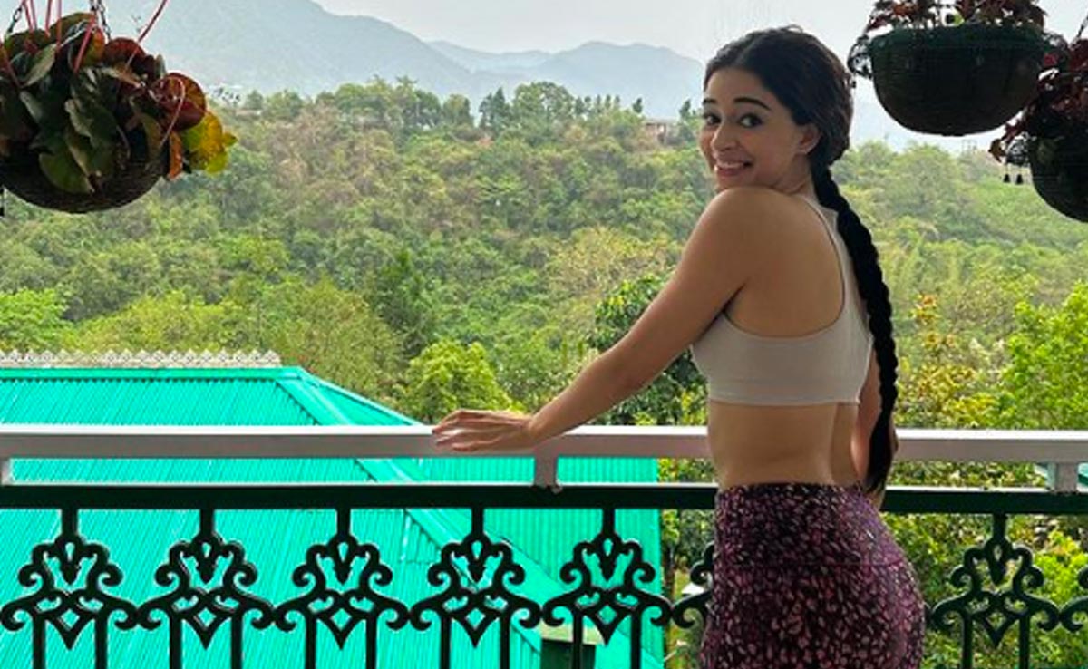 Ananya Panday Has "Business In Dehradun" And BFF Suhana Khan Approves