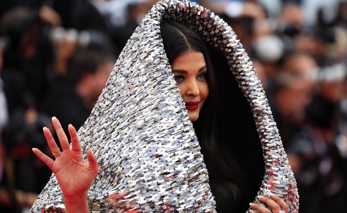 Cannes 2023: Aishwarya Rai Bachchan "Did It For The Memes" - The Internet Loves And Hates Her Silver Hood