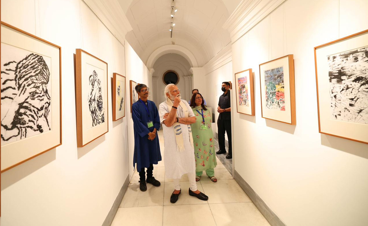 Pics: PM Visits Exhibition Dedicated To Mark 100 Episodes Of Mann Ki Baat
