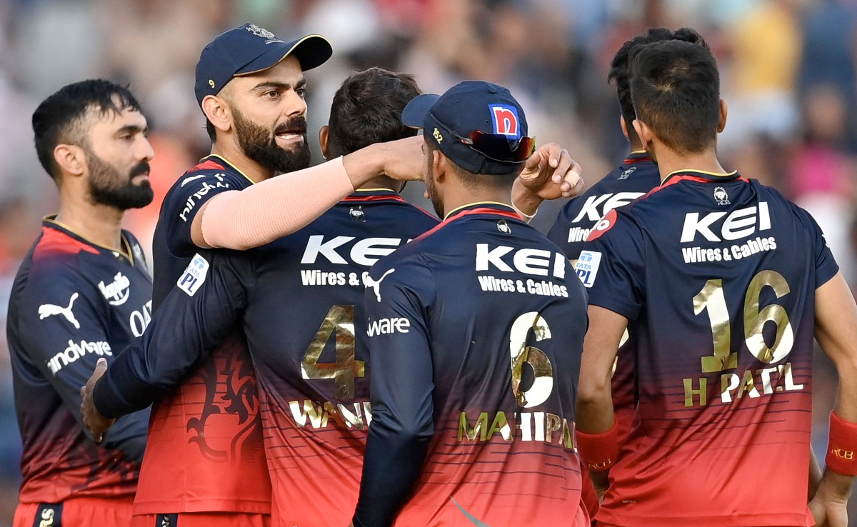 VIDEO: "मुझे टीम से जोड़ने से पहले बांगड़ ने गहरायी से पूछताछ की", आरसीबी टीम के नए सदस्य ने बताया