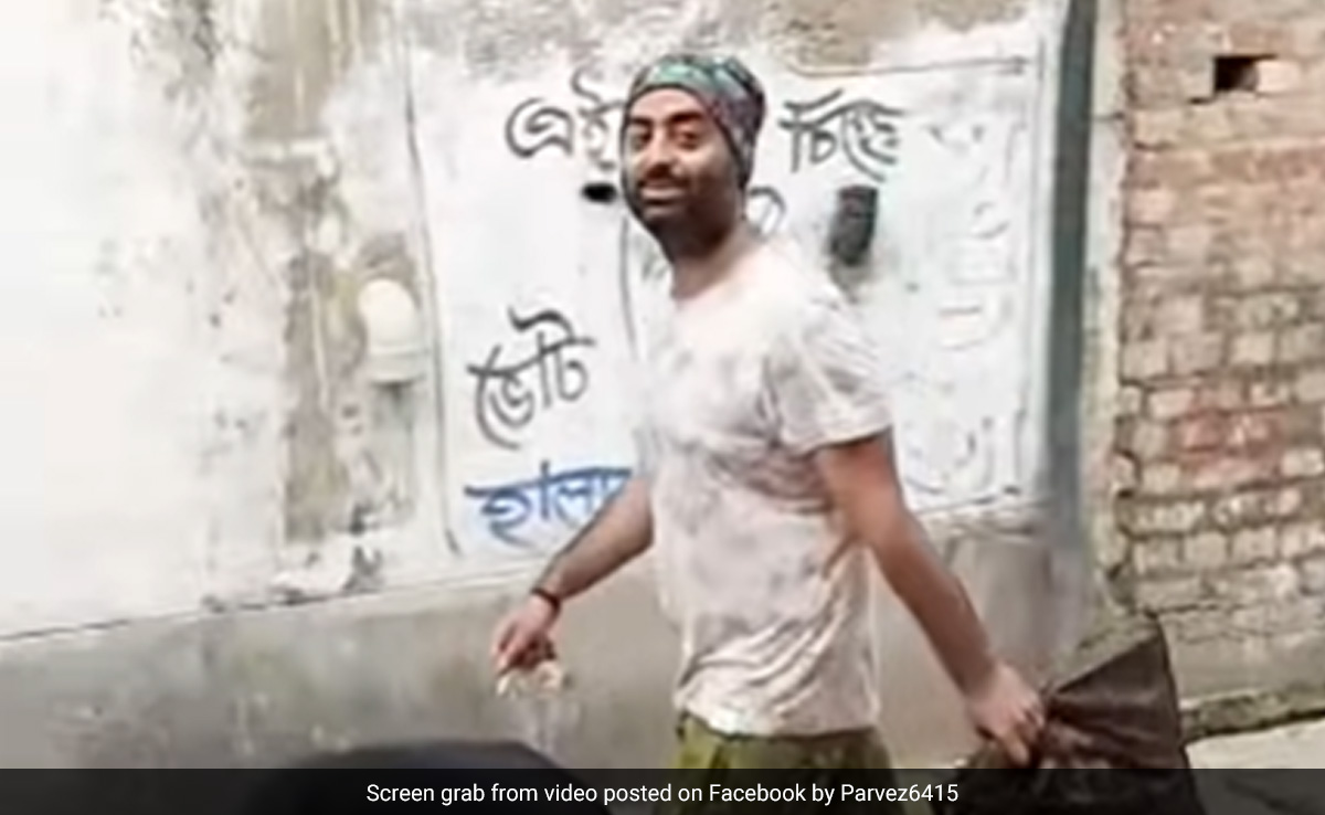 हाथ में झोला लिए स्कूटर से सामान खरीदने जाते दिखे अरिजीत सिंह, वायरल हुआ Video, सिंगर की सादगी पर फिदा हुए लोग