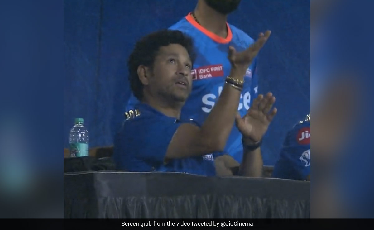 Watch: Suryakumar Yadav Comes Up With Stunning Six. Even Sachin Tendulkar Is Amazed