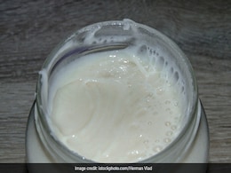 Bleach कराने के लिए आपको पार्लर जाने की जरूरत नहीं, घर पर तैयार कर लीजिए ब्लीचिंग cream, नेचुरल ग्लो आएगा चेहरे पर Bleach कराने के लिए आपको पार्लर जाने की जरूरत नहीं, घर पर तैयार कर लीजिए ब्लीचिंग cream, नेचुरल ग्लो आएगा चेहरे पर