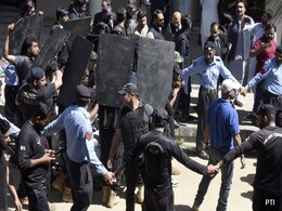 "Contempt Of Court": Pakistan's Supreme Court On Imran Khan's Arrest "Contempt Of Court": Pakistan's Supreme Court On Imran Khan's Arrest