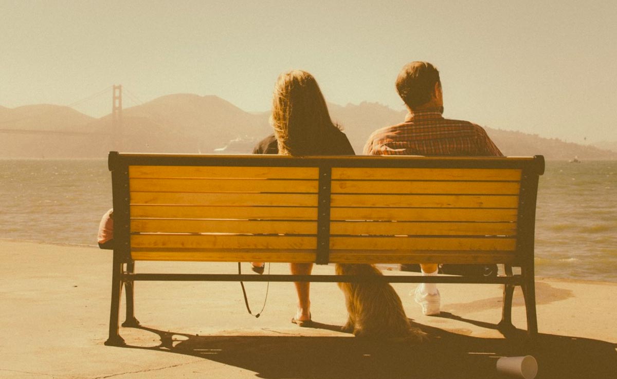 'Delicate Dumping' Is The New Break-Up Trend Taking Over Social Media. Here's What It Is