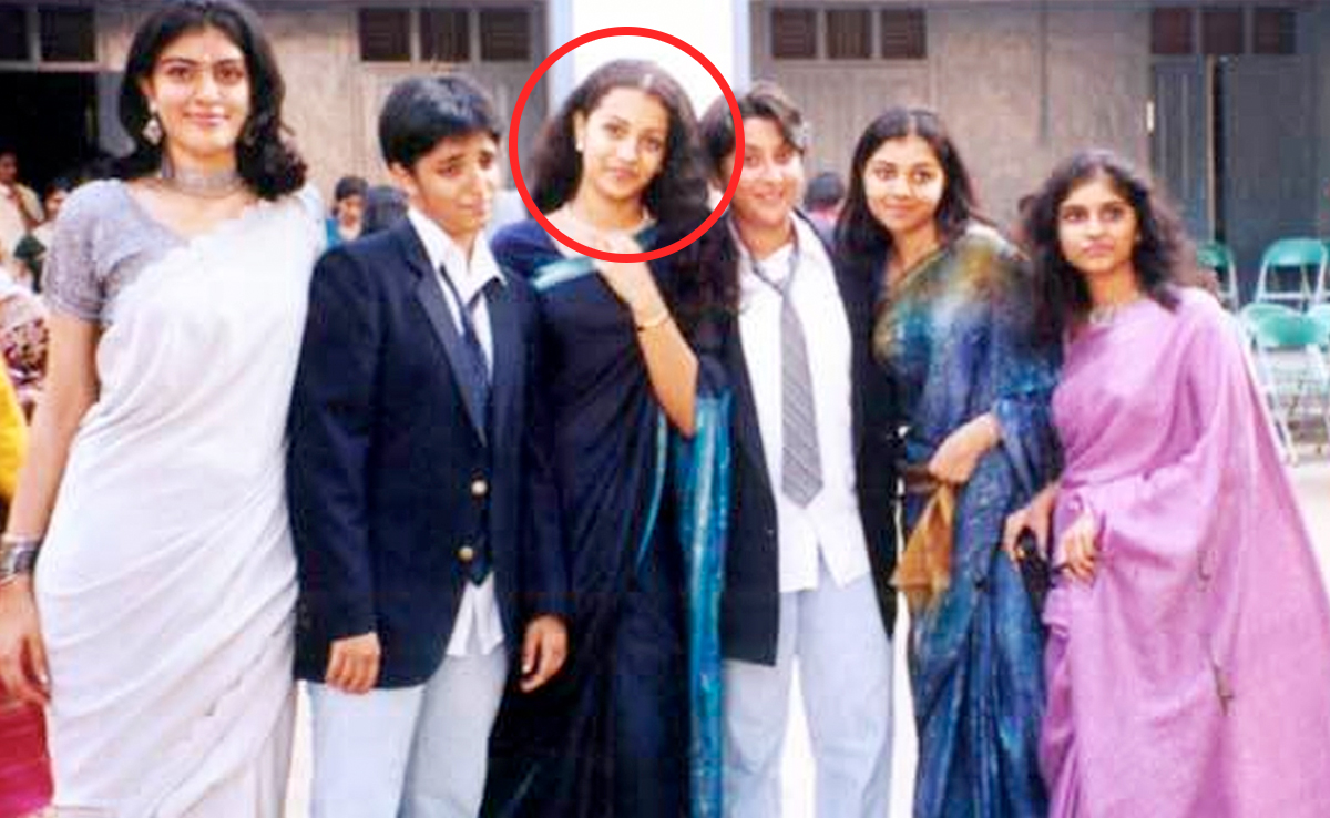 टूटी सगाई, प्राइवेट फोटो हुई लीक, शादीशुदा से अफेयर...आज सुपरस्टार एक्ट्रेस है साड़ी में दिख रही भोली-भाली लड़की, पहचाना क्या?