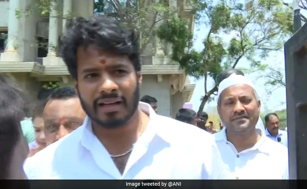 H D Kumaraswamy's Son Loses To Congress Candidate In Ramanagaram