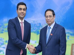 Adani Ports वियतनाम में कर सकती है $3 बिलियन का निवेश, एनर्जी और लॉजिस्टिक्स पर भी फोकस Adani Ports वियतनाम में कर सकती है $3 बिलियन का निवेश, एनर्जी और लॉजिस्टिक्स पर भी फोकस