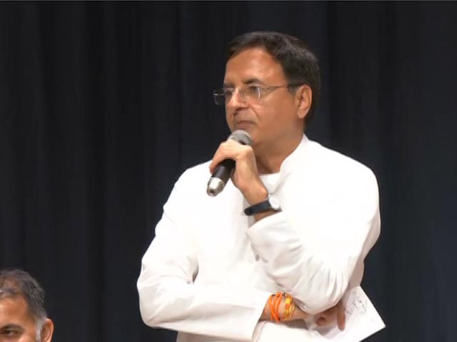 रणदीप सुरजेवाला ने जीत के लिए कर्नाटक के साढे छह करोड़ लोगों को दिया धन्‍यवाद 