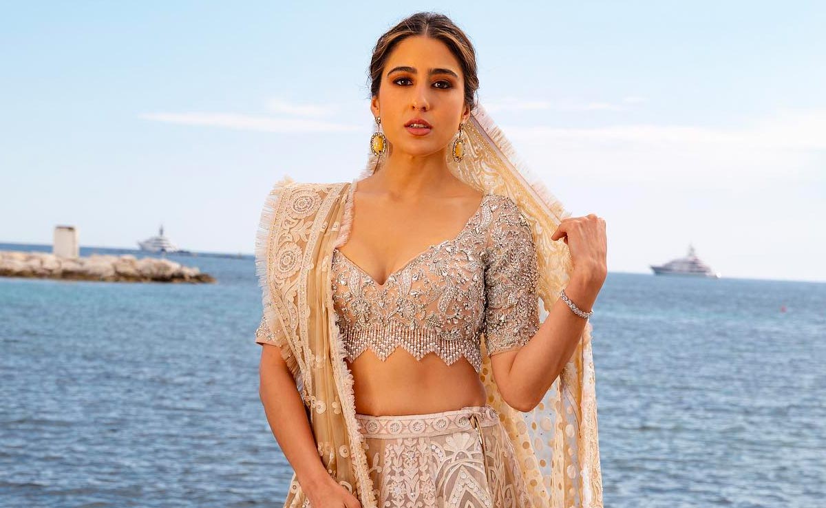 Sara Ali Khan Enjoys Fresh Berries With A View On The French Riviera - See Pic