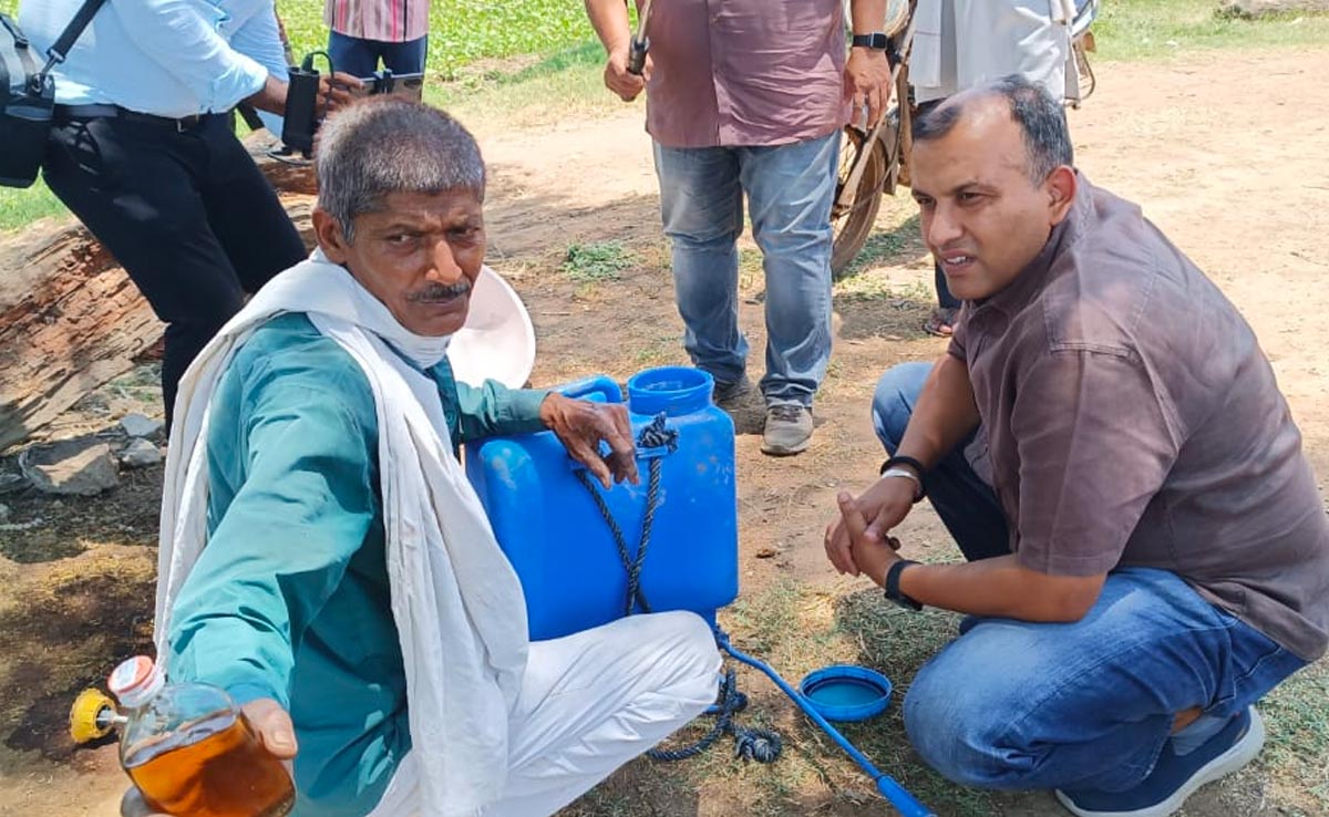 In Madhya Pradesh, Farmers Dose Crops With Country Liquor