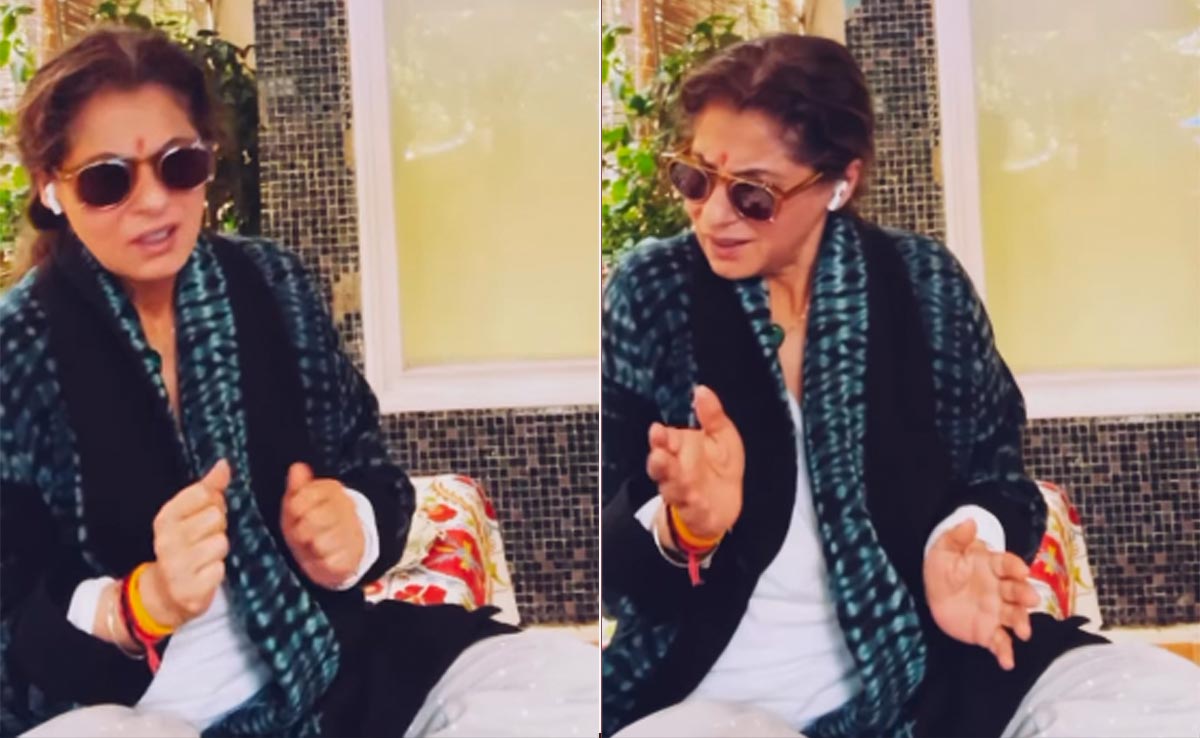 Someone Please Explain To Twinkle Khanna What Mom Dimple Kapadia Is Doing Here