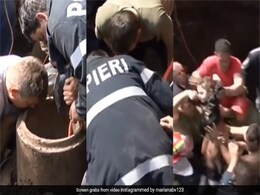 गहरे बोर में गिरी नन्ही जान को बचाने के लिए बोर में उल्टा लटक गया बच्चा, फिर जो हुआ उसे देख नहीं रोक पाएंगे आंसू गहरे बोर में गिरी नन्ही जान को बचाने के लिए बोर में उल्टा लटक गया बच्चा, फिर जो हुआ उसे देख नहीं रोक पाएंगे आंसू