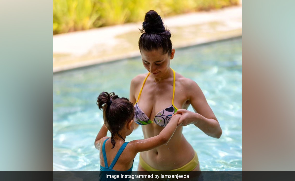 Sanjeeda Shaikh And Her Daughter Ayra Ali Look Lovely In Matching Bright Swimsuits On Their Pool Day