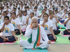 इंटरनेशनल योग डे :  मोदी के प्रयास से अब 175 देशों में लोग करते हैं योग, 66 हजार मिलियन डॉलर का होगा कारोबार
