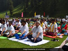 International Yoga Day 2025: क्या आप जानते हैं योग से पहले और योग के बाद क्या खाना चाहिए?