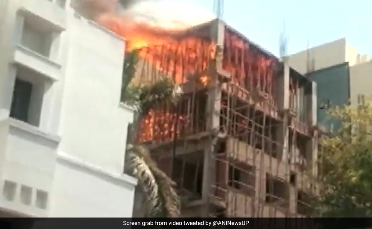 Video: Major Fire In Under-Construction Building Of UP Medical University