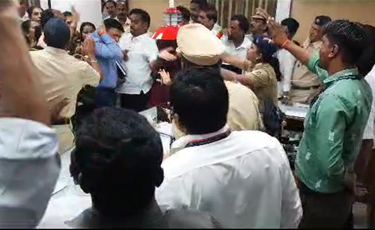 Video: Mumbai Civic Official Slapped Around By Rival Shiv Sena Members