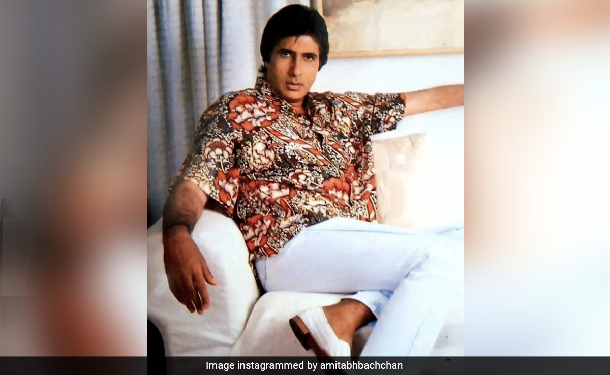 Amitabh Bachchan Thinks He Looks Like An "AI Robot" In This Throwback Pic