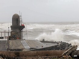 Dos And Don'ts As Gujarat Braces For Cyclone Biparjoy Dos And Don'ts As Gujarat Braces For Cyclone Biparjoy