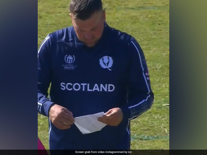 Watch: Scotland Star 'Reads From The Script' Before Bowling In ICC World Cup Qualifiers, Video Goes Viral