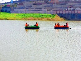 दिल्ली अब बन रहा झीलों का शहर : अरविंद केजरीवाल दिल्ली अब बन रहा झीलों का शहर : अरविंद केजरीवाल