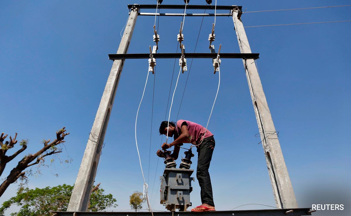 Power Tariff To Be 20% Less During The Day, Higher During Peak Night Hours