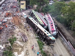 Odisha Train Accident: ओडिशा ट्रेन हादसे को रेल मंत्रालय के वॉर रूम ने कैसे किया हैंडल, जानें इनसाइड स्टोरी Odisha Train Accident: ओडिशा ट्रेन हादसे को रेल मंत्रालय के वॉर रूम ने कैसे किया हैंडल, जानें इनसाइड स्टोरी