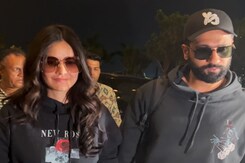लंबे समय बाद मुंबई एयरपोर्ट पर एक साथ स्पॉट हुए कैटरीना कैफ और पति विक्की कौशल लंबे समय बाद मुंबई एयरपोर्ट पर एक साथ स्पॉट हुए कैटरीना कैफ और पति विक्की कौशल