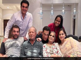 सलमान खान ने मम्मी-पापा, बहन-भाइयों के साथ मनाई ईद, फैमिली फोटो देख फैन्स हुए गदगद, बोले- खुश रहो भाईजान सलमान खान ने मम्मी-पापा, बहन-भाइयों के साथ मनाई ईद, फैमिली फोटो देख फैन्स हुए गदगद, बोले- खुश रहो भाईजान
