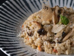 Turn Mid-Week Blues Into Foodie Delights: 3 Mushroom Fried Rice Recipes To Lift Your Mood