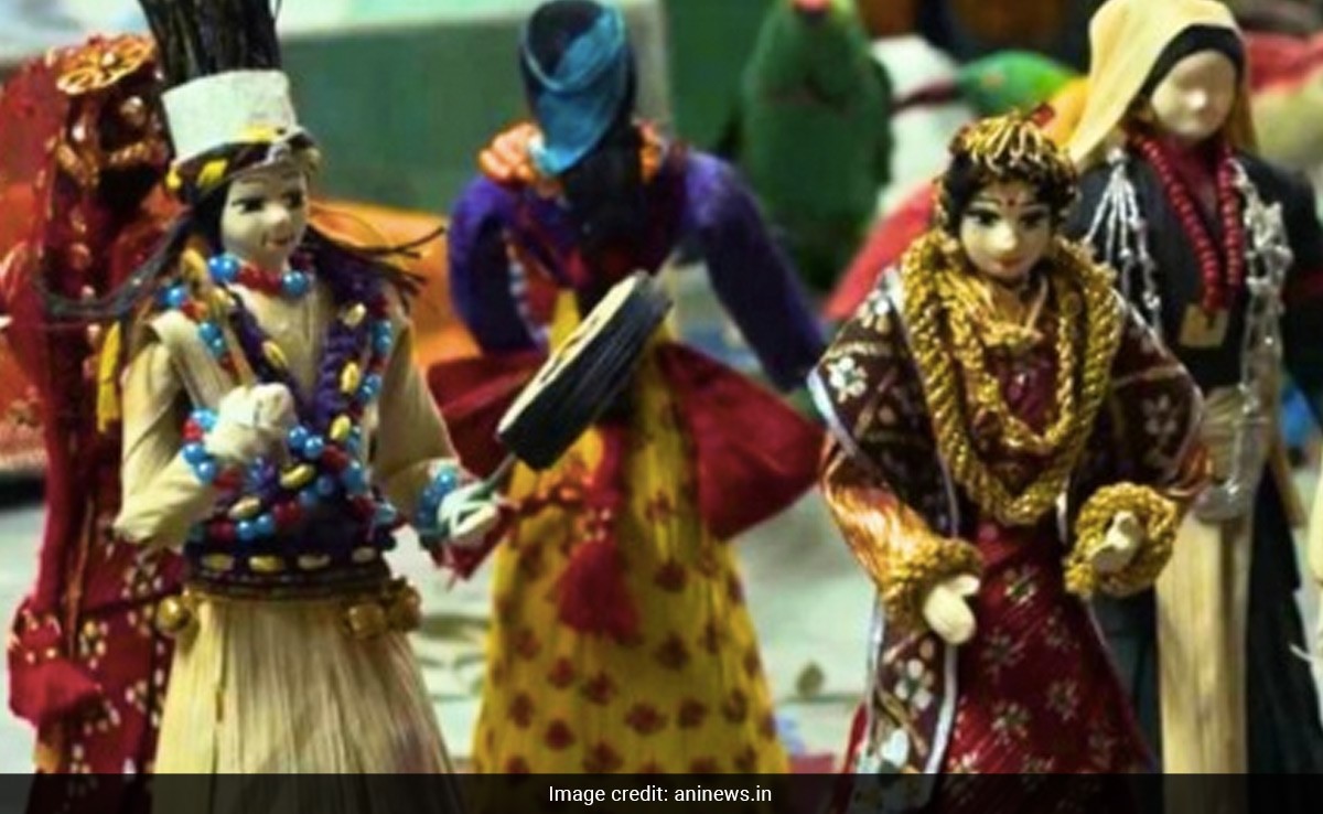 This Corn-Husk Doll Maker's Shop Is A Must-Visit On Your Next Trip To Nepal