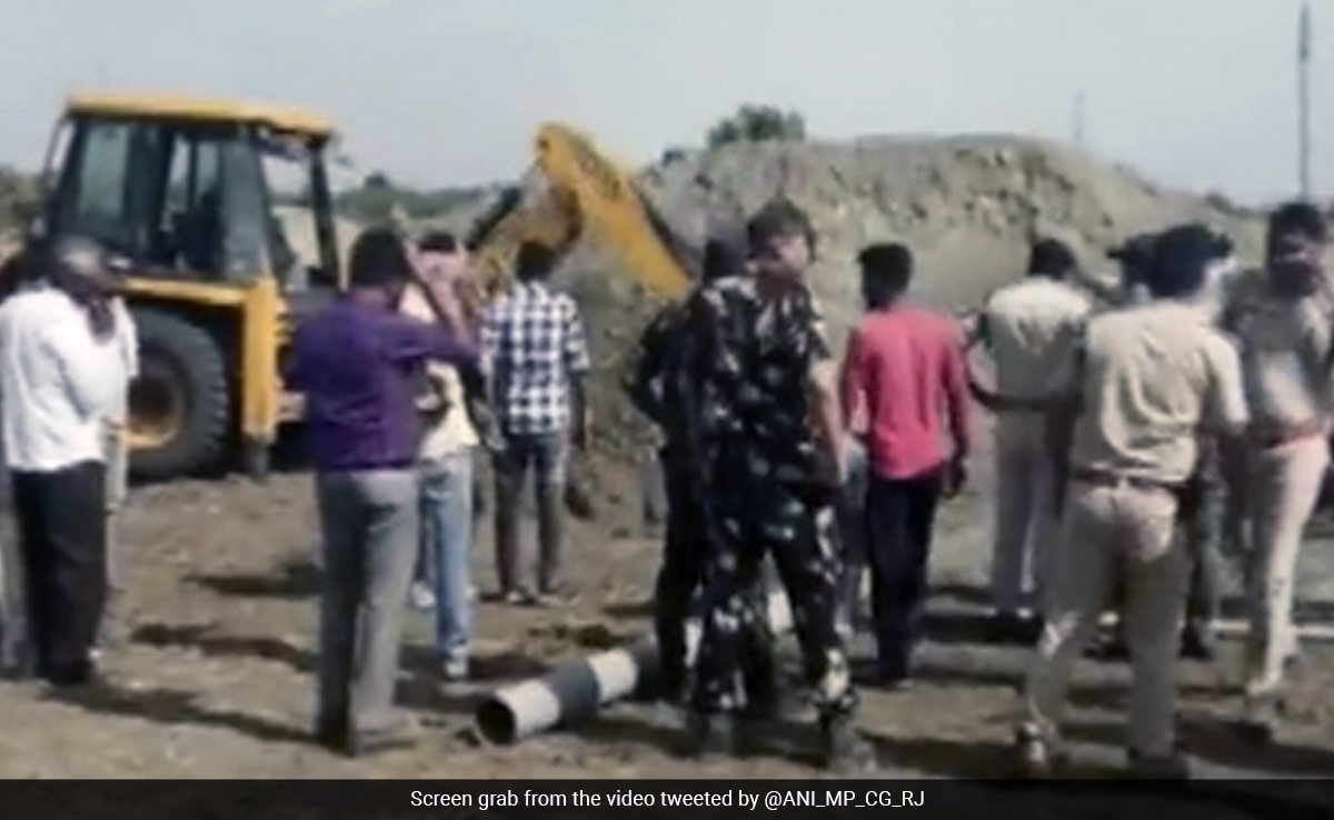 2-Year-Old Girl Falls Into 300-Foot Deep Borewell In Madhya Pradesh, Rescue Ops On