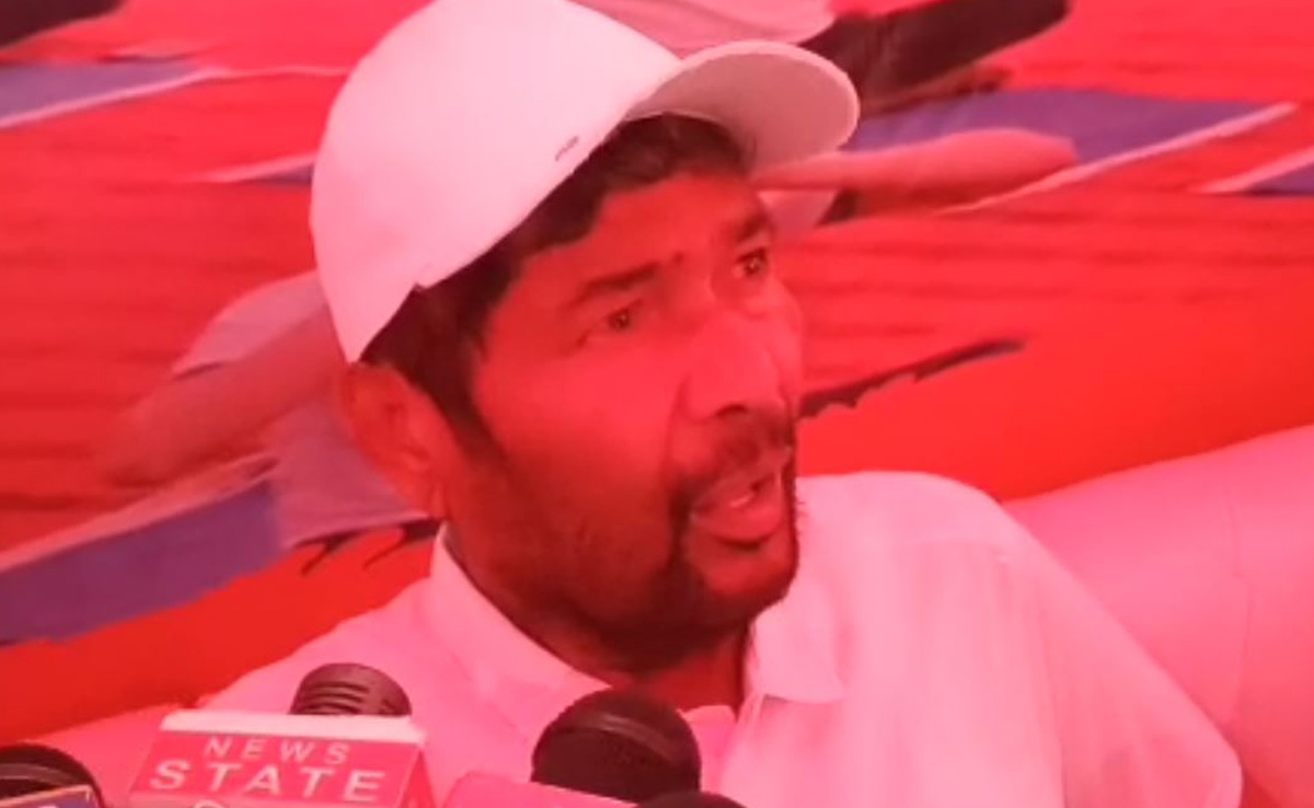 योग दिवस कार्यक्रम में केंद्रीय मंत्री पशुपति पारस की तबीयत बिगड़ी, दिल्ली AIIMS में कराएंगे इलाज