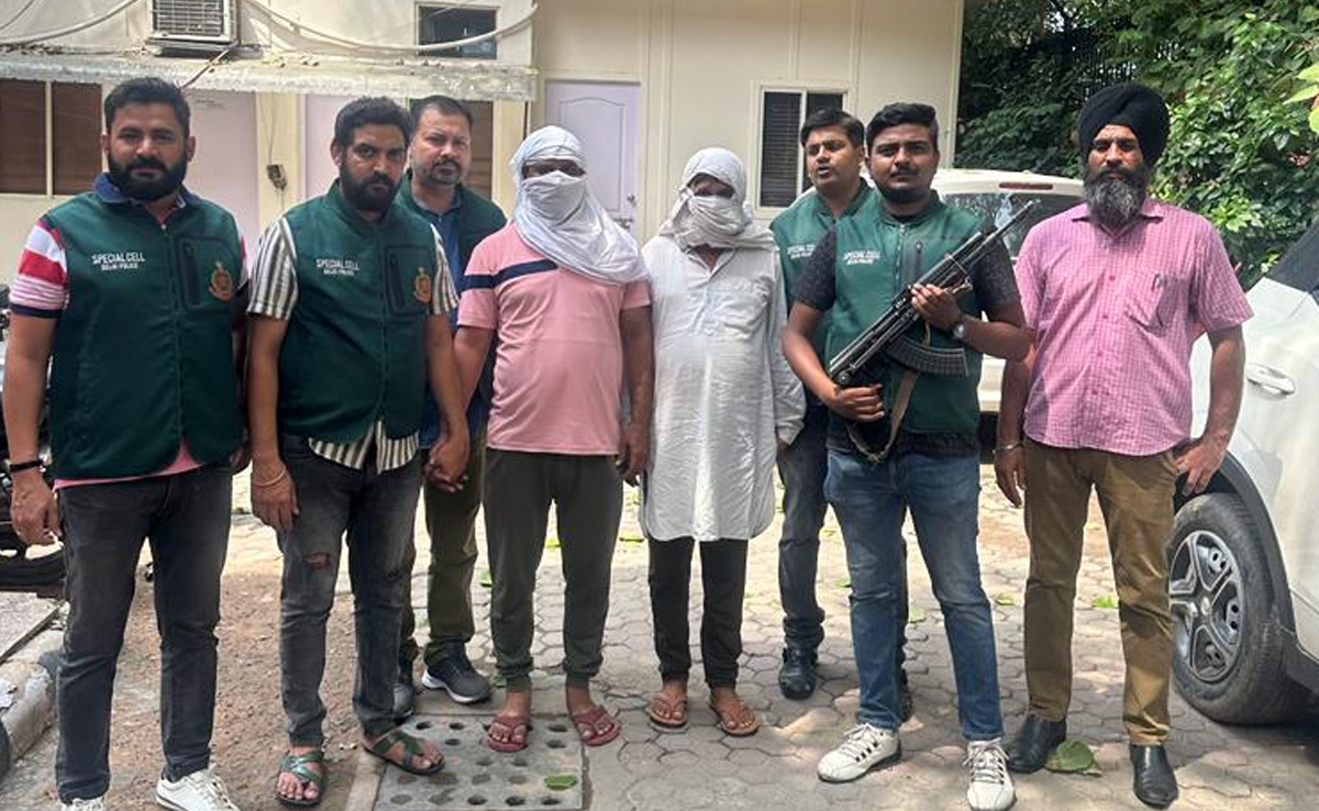Inspired By <i>Farzi</i>, UP Goldsmith Begins Printing Fake Rs 2,000 Notes