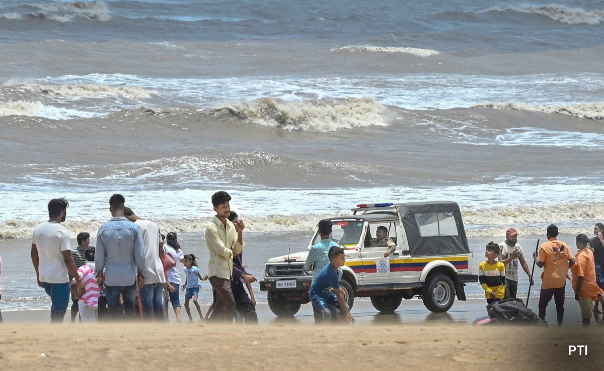 120 Guards To Be Deployed At Mumbai Beaches After 4 Boys Drown To Death