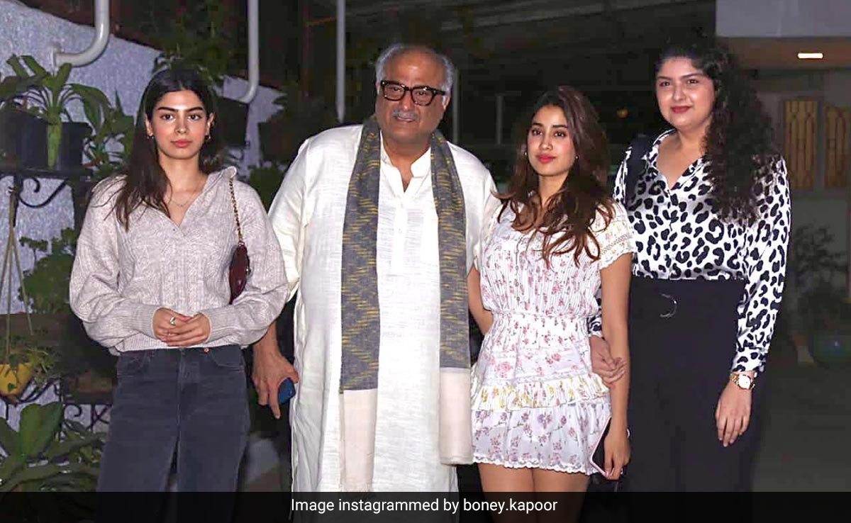 Boney Kapoor's Posts For Daughters Janhvi, Khushi And Anshula Are Just Too Cute