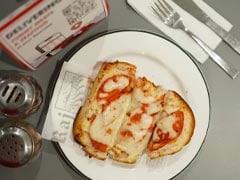 Chicken Pepperoni Garlic Bread Recipe