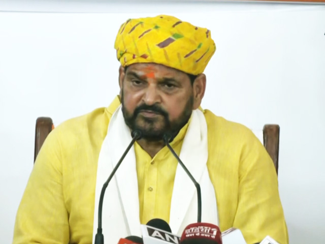 अयोध्या पहुंच कर बृजभूषण शरण सिंह ने बताया- क्यों रद्द की जनचेतना रैली?