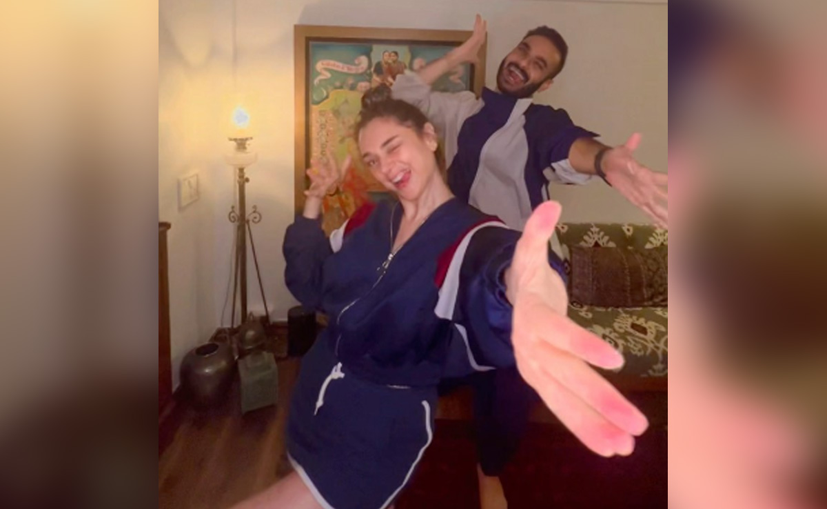 Aditi Rao Hydari Does The Emoji Dance. Rumoured Boyfriend Siddharth Is Impressed