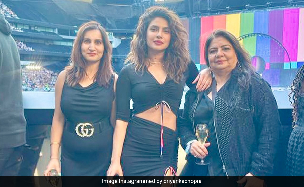 Priyanka Chopra At Beyonce Concert With Her "Main Girls" - Mom Madhu And Friend Tamanna