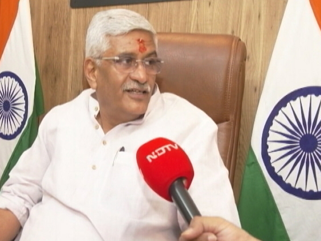 "राजस्थान पर 1.2 लाख करोड़ का कर्ज": गजेंद्र सिंह शेखावत ने बिजली फ्री करने पर CM गहलोत को घेरा