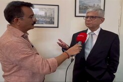 रिटायरमेंट के तुरंत बाद जजों की सरकारी पदों पर नियुक्ति पर BLA ने उठाया सवाल, SC में दी ये अर्जी रिटायरमेंट के तुरंत बाद जजों की सरकारी पदों पर नियुक्ति पर BLA ने उठाया सवाल, SC में दी ये अर्जी