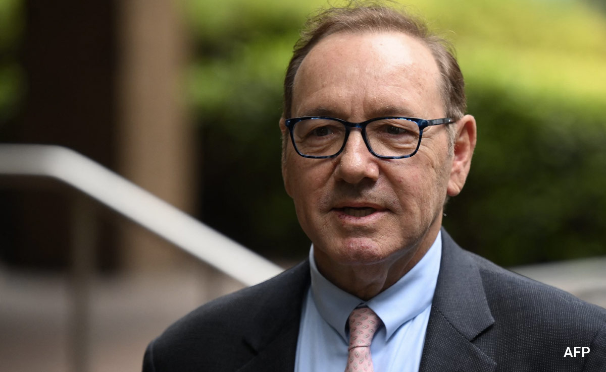 Kevin Spacey Rushed To Hospital Over Heart Attack Concerns