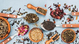 5 Herbs That Are Also Natural Anti-Depressants
