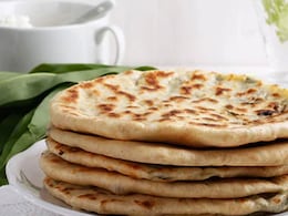 Unique Paratha Recipes: रेगुलर पराठा खा कर हो गए हैं बोर तो एक बार जरूर ट्राई करें ये 3 यूनिक पराठा रेसिपी Unique Paratha Recipes: रेगुलर पराठा खा कर हो गए हैं बोर तो एक बार जरूर ट्राई करें ये 3 यूनिक पराठा रेसिपी