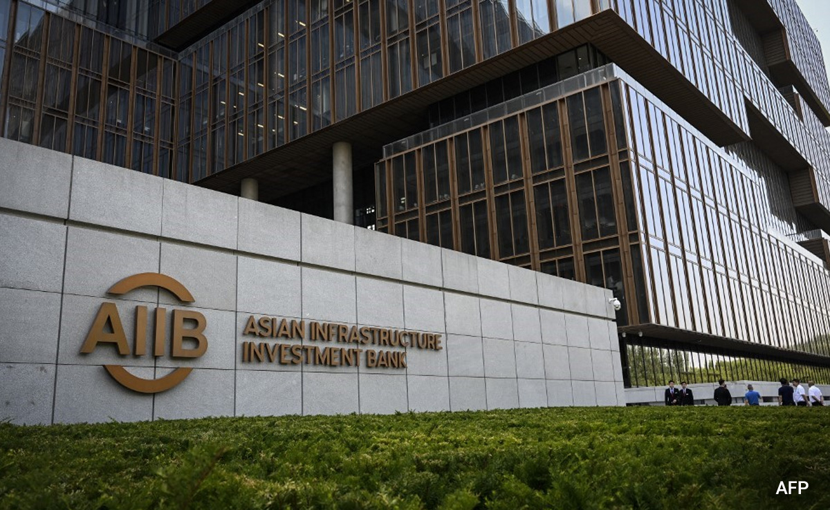 Canada Suspends Ties With Chinese Bank Over Claim Of Communist Party Control